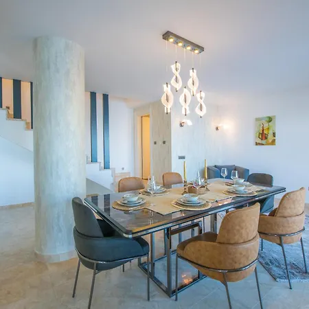 Bodrum'da Denize Sifir Muhtesem Boss 2 Villa